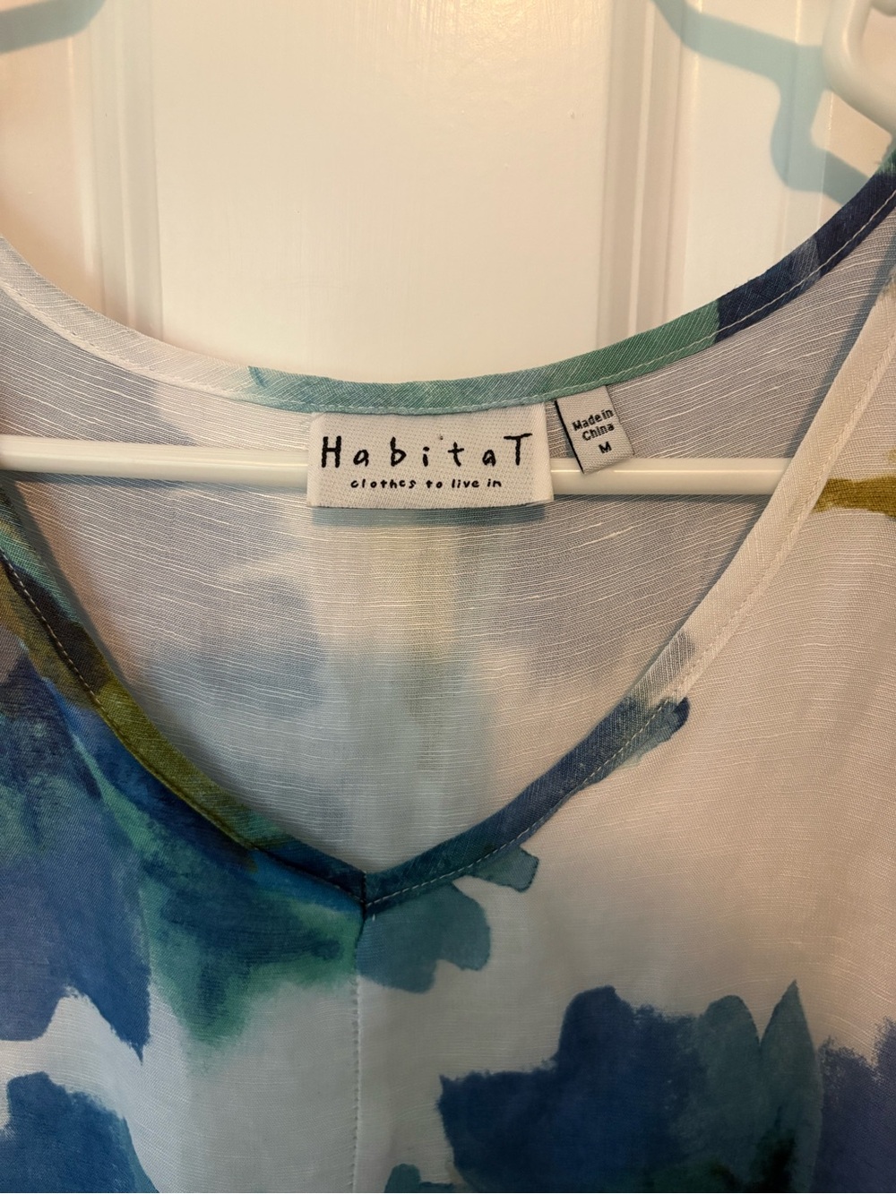 Boho Chic Lagenlook Abstract Habitat Floral Watercolor Sleeveless Tunic - Picture 3 of 5